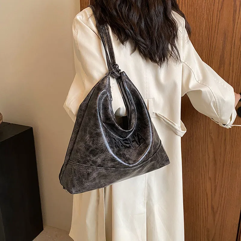 CORE BIRD PU Shoulder Bag Medium Size Women's Black/Coffee-8