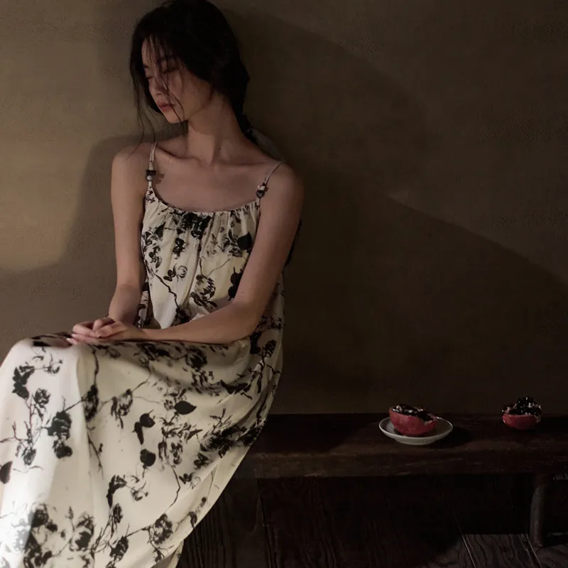 Same Language Nightgown Women's Paper White · Ink Painting · Flowers And Butterflies-5