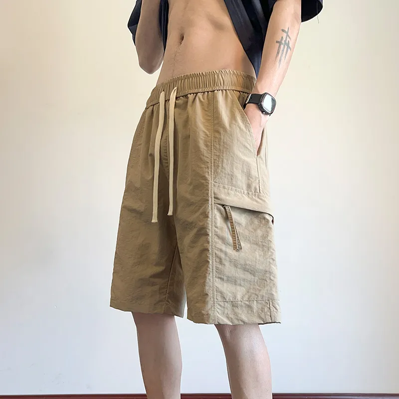 Warrior Huichao Open Ended Smile Collection Casual Shorts Unisex-1