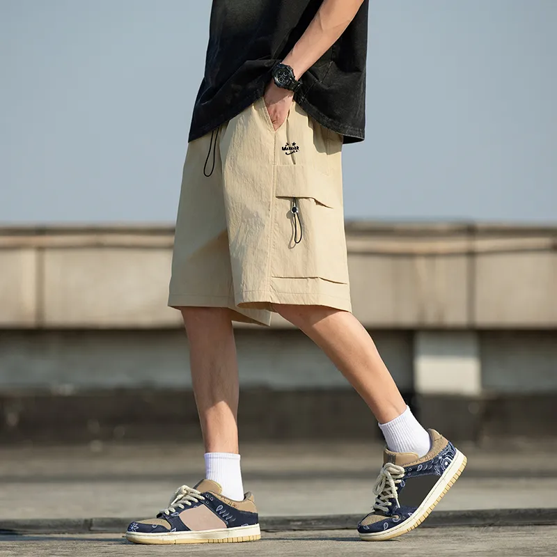 Warrior Huichao Riding The Wind Collection Cargo Shorts Unisex-3