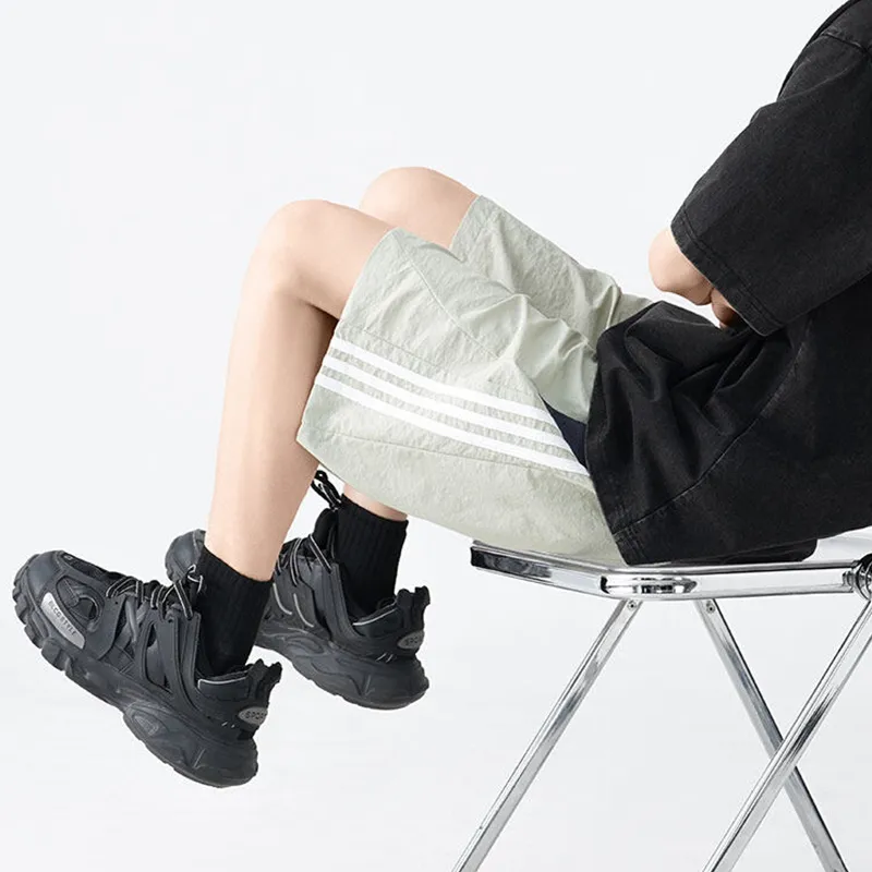 Warrior Huichao Riding The Wind Collection Cargo Shorts Unisex-5