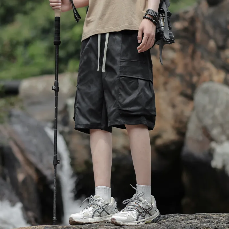 Warrior Huichao Riding The Wind Collection Cargo Shorts Unisex-5
