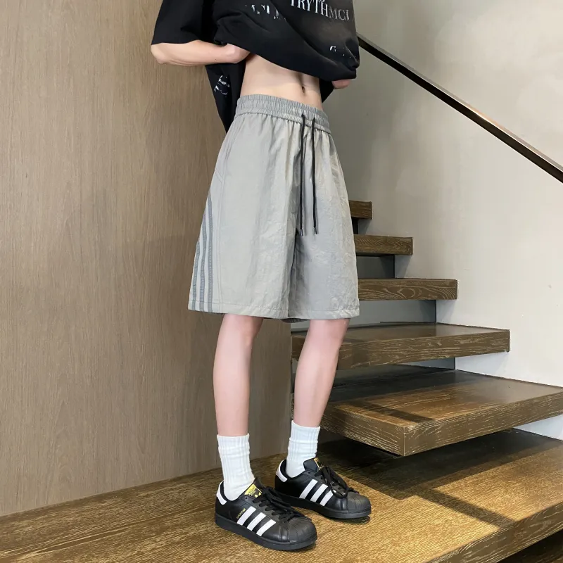 Warrior Huichao Riding The Wind Collection Casual Shorts Unisex-6