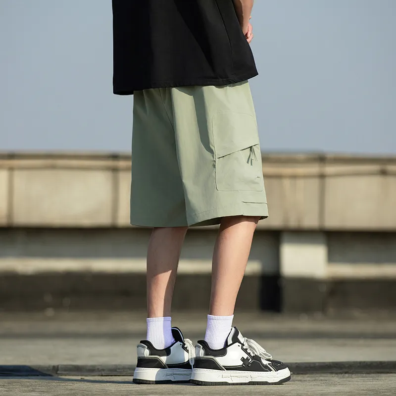 Warrior Huichao Riding The Wind Collection Cargo Shorts Unisex Black-18