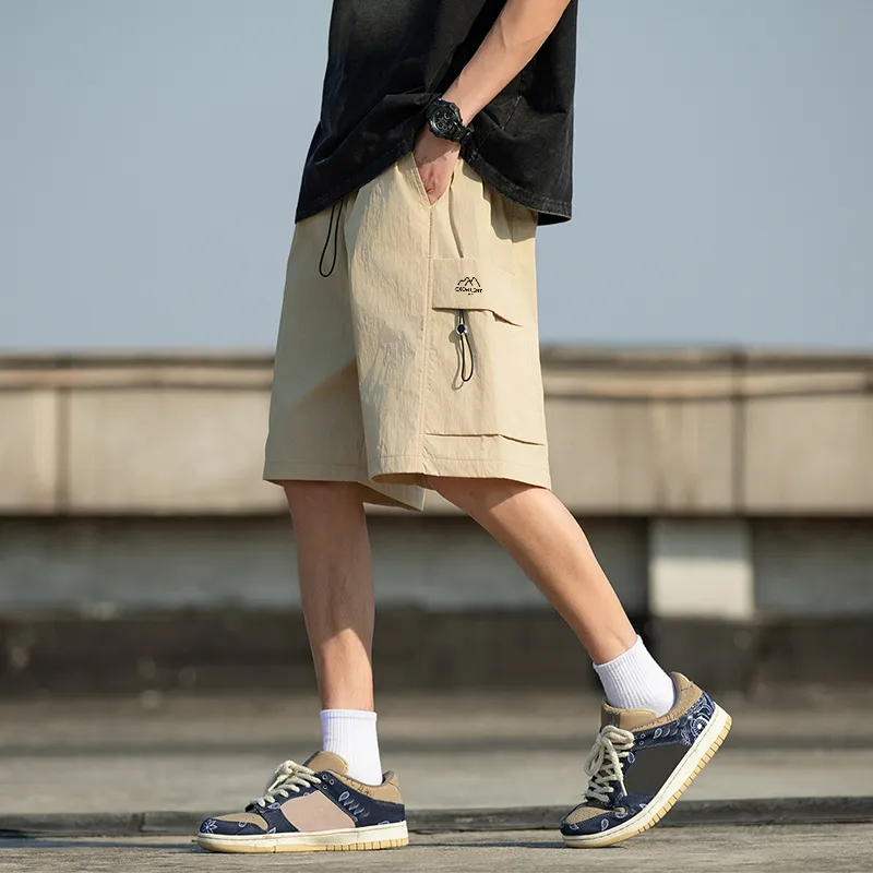 Warrior Huichao Riding The Wind Collection Cargo Shorts Unisex-23