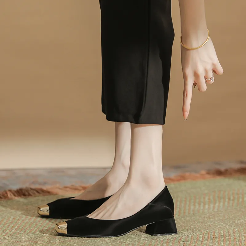 Bamiti Chunky Heel High Heels Women's-11