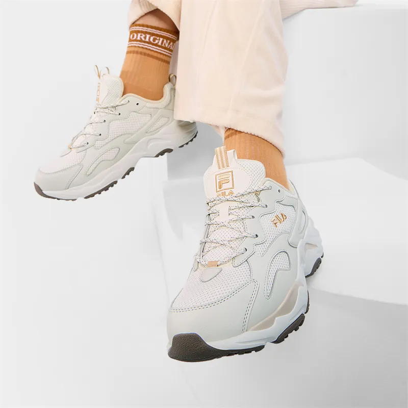FILA Vintage Collection Anti Slip Wear Resistant Low Top Casual Shoes Women's Snow/Haze Gray-5