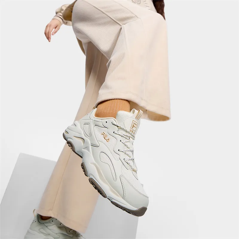 FILA Vintage Collection Anti Slip Wear Resistant Low Top Casual Shoes Women's Snow/Haze Gray-4