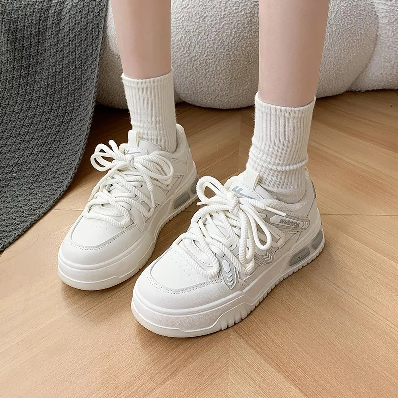 Warrior Small White Shoes Anti Slip And Wear Resistant Breathable Low Top Skateboard Shoes Women's Milk White-6