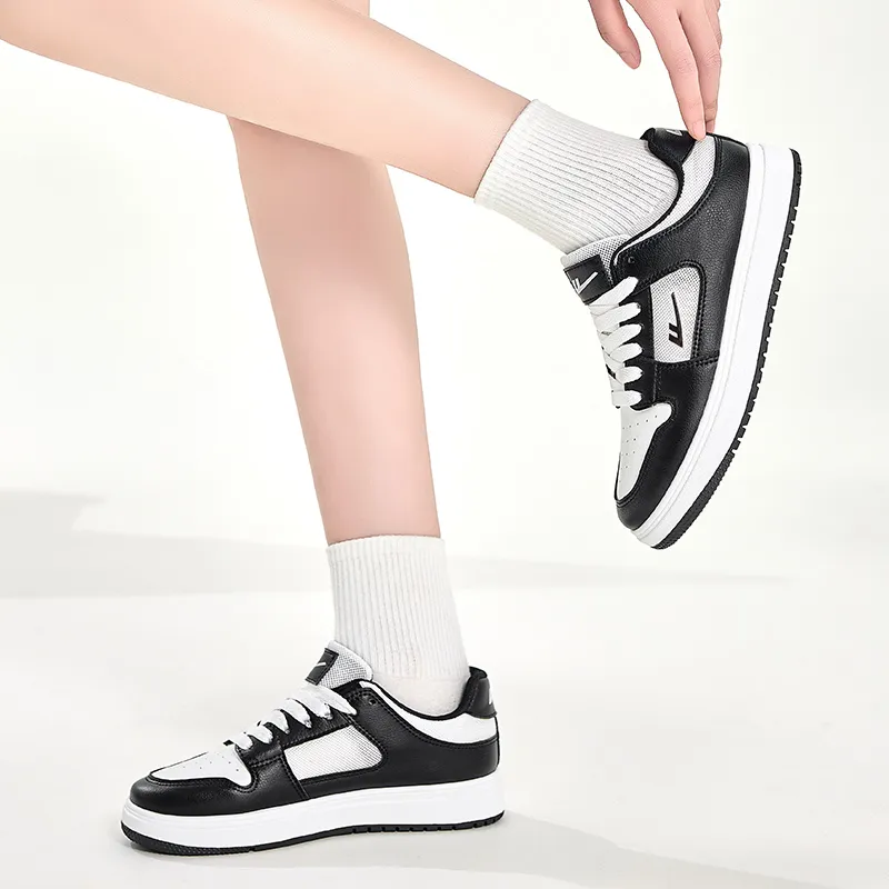 Warrior Air Force 1 Breathable Slip Resistant Low Top Skateboard Shoes Unisex Black White-5
