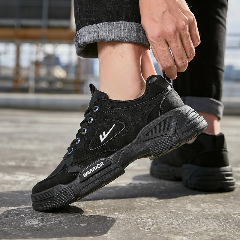 Warrior Low-Top Outdoor Shoes Men's Black-5