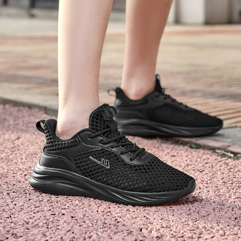 Warrior Anti Slip And Wear Resistant Breathable Low Top Running Shoes Men's Black-4