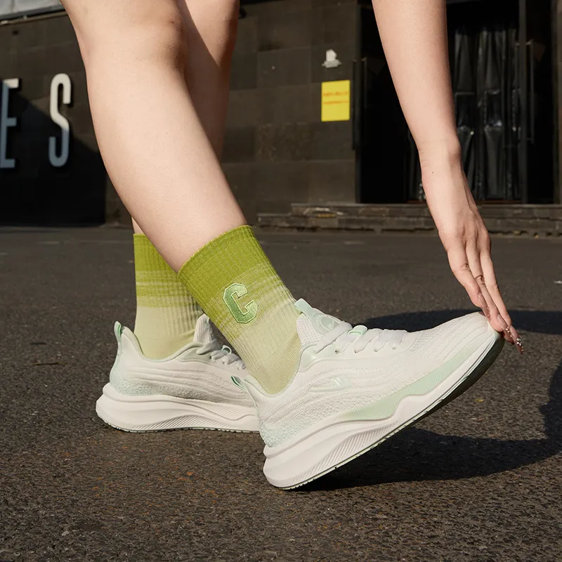 WARRIOR Running Shoes Women's Low Top White Light Green-6