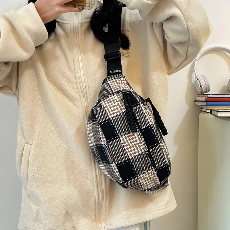NIGEER Fanny Packs-5