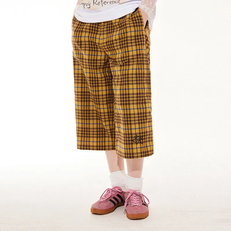 EMPTY REFERENCE Casual Shorts Unisex Yellow-3