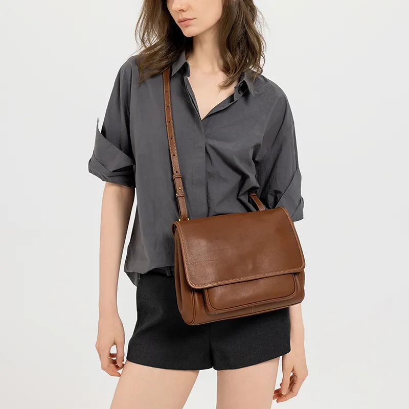 VANESSA HOGAN Cow Leather Shoulder Bag Women's Obsidian Black/Cocoa Red Brown-8