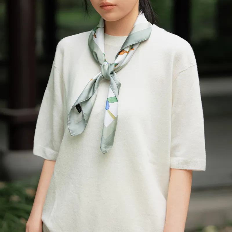VANESSA HOGAN Silk Scarves Women's-16