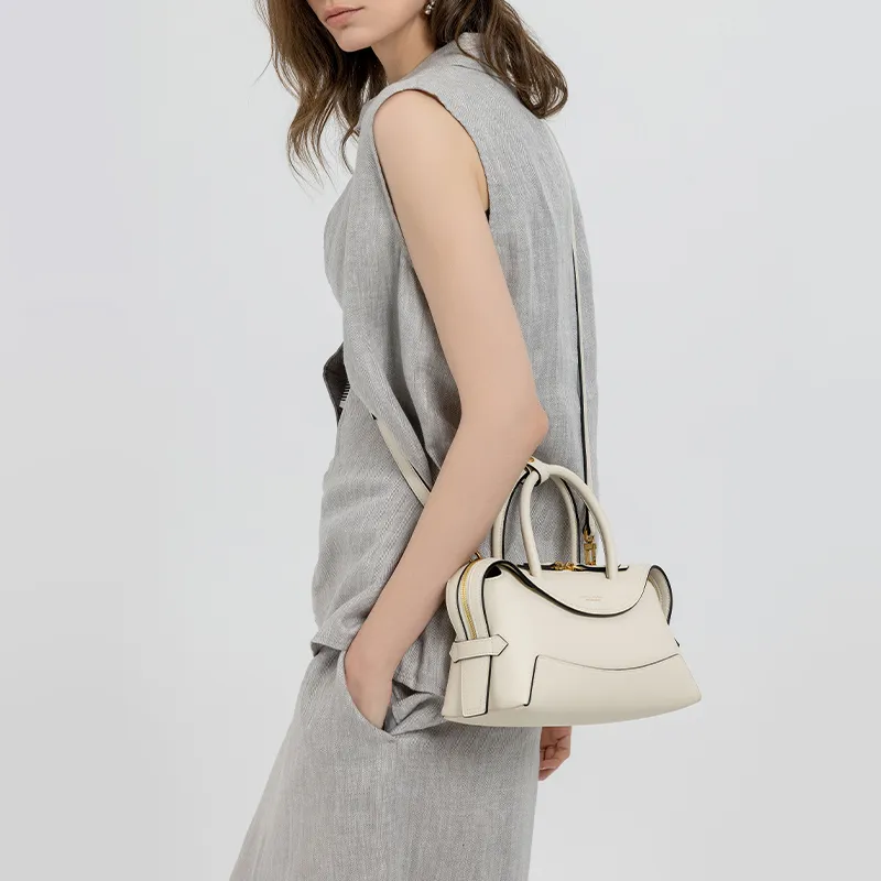 VANESSA HOGAN Cow Leather Crossbody Handbag Women's Nut Brown/Shallow Beach White/Midnight Black-8