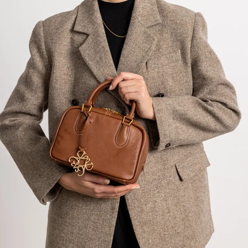VANESSA HOGAN Handbags-6
