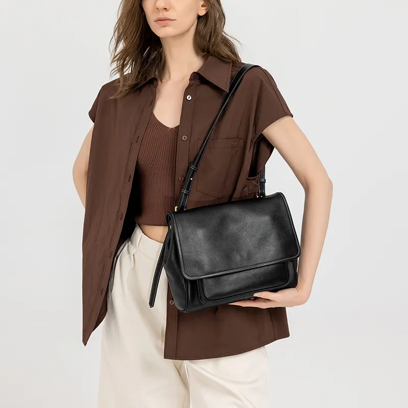VANESSA HOGAN Cow Leather Shoulder Bag Women's Obsidian Black/Cocoa Red Brown-4