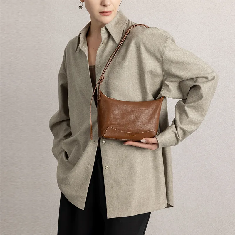 VANESSA HOGAN Top Grain Vegetable Tanned Cow Leather Shoulder Bag Small Size Women's Cocoa Red/Brown/Obsidian Black-7
