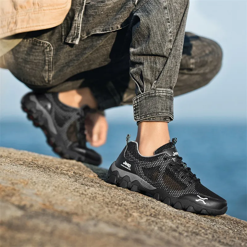 Jeep Cushioning Abrasion Resistant Lightweight Breathable Slip Resistant Low Top Running Shoes Men's Black-5