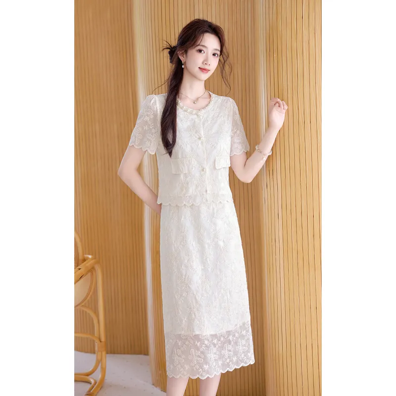 Like The Age Of Water Short Sleeved Dress Women's Beige-1