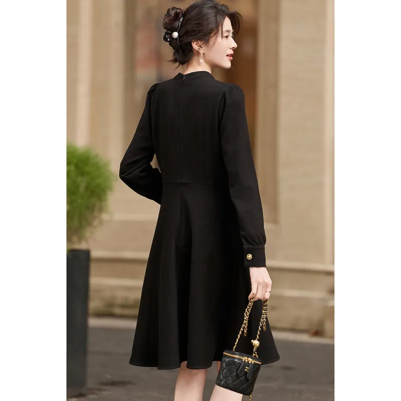 Like The Age Of Water Short Sleeved Dress Women's Black-0