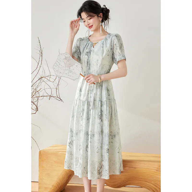 Like The Age Of Water Short Sleeved Dress Women's Blue Gray-3