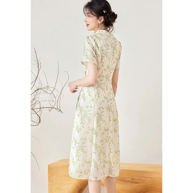 Like The Age Of Water Short Sleeved Dress Women's Green-0