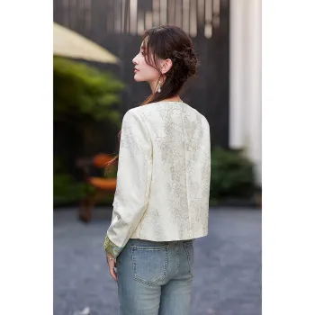 Like The Age Of Water Velvet feel Coat Women's