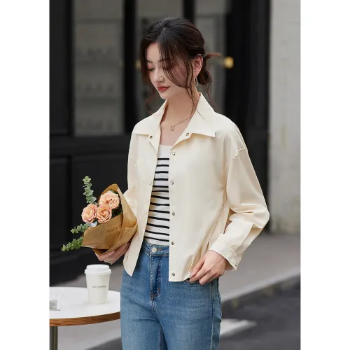 Like The Age Of Water Velvet feel Coat Women's