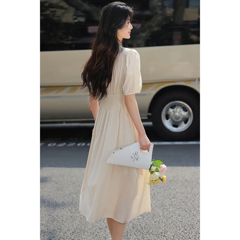 Like The Age Of Water Short Sleeved Dress Slim Fit Women's Apricot-5