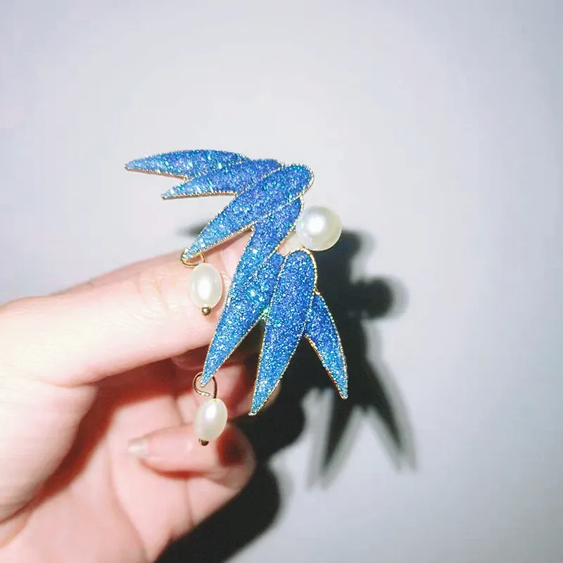 VERENA REINE Copper Brooches Unisex-3