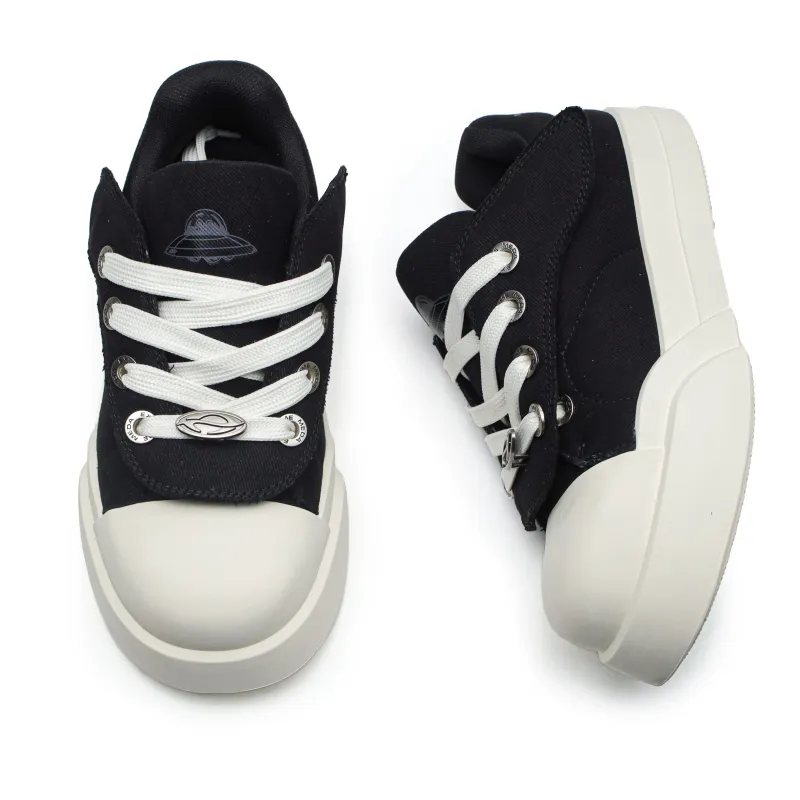 Mo Xu Peter Pan Low Top Skateboard Shoes Unisex-5