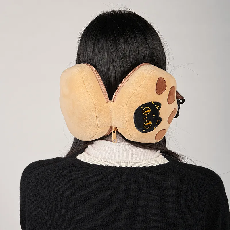 The British Museum Buster The Cat Eye Masks-1
