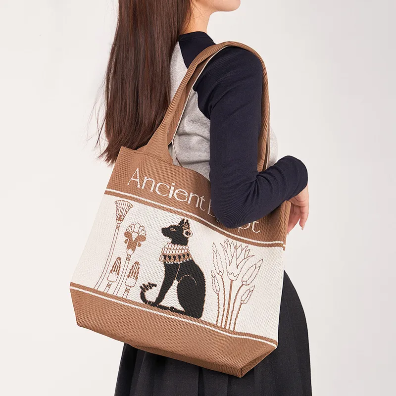 The British Museum High Elastic Line Shoulder Bag Regular Women's Cute Cat Design-1