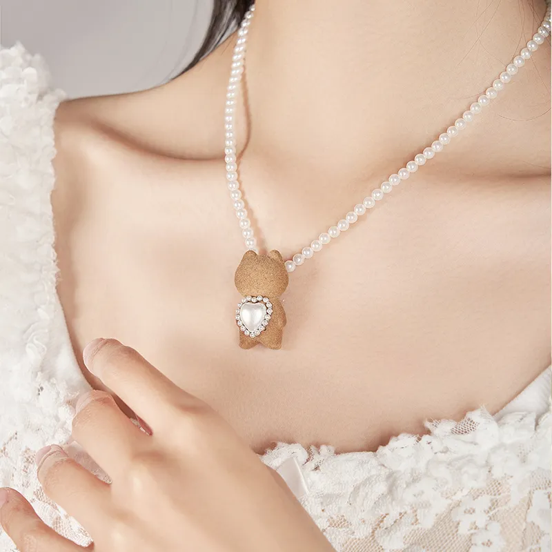The British Museum Pearl Necklaces Women's-4