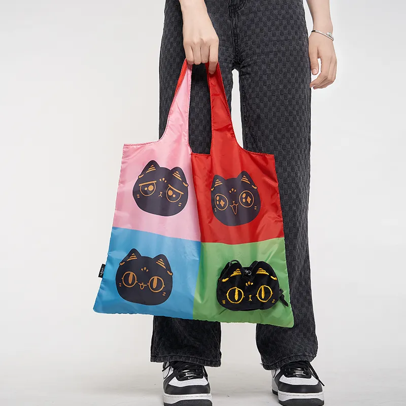 The British Museum Fabric Tote Bag, Shopping Bag, Shoulder Bag Unisex Red & Blue & Green-2