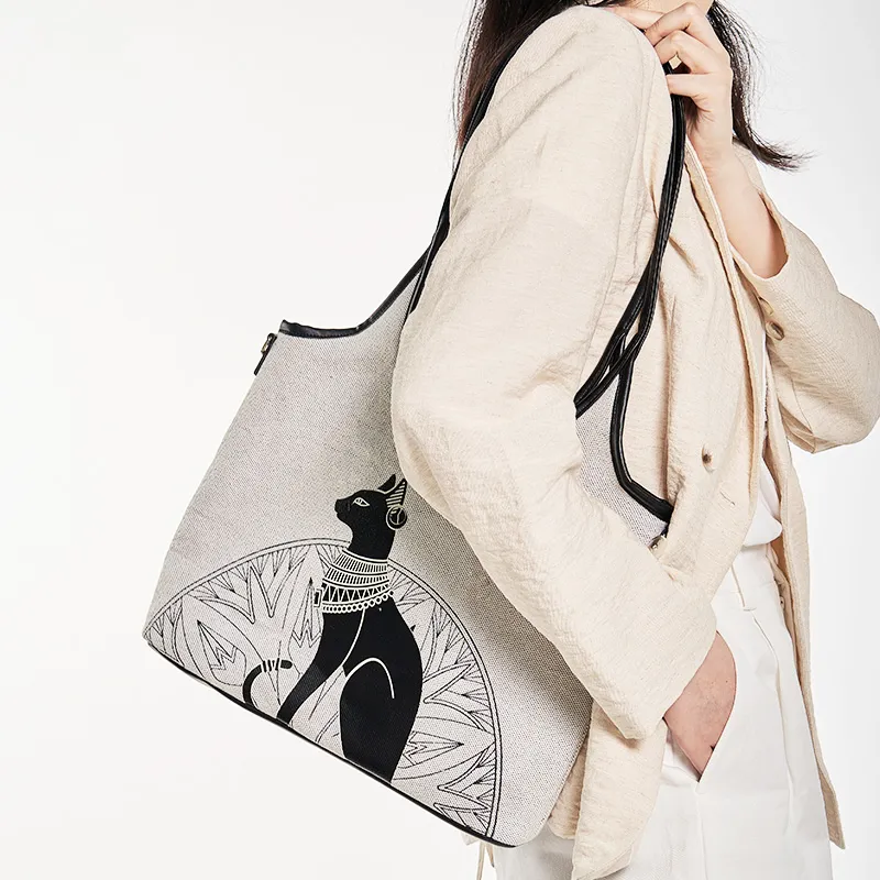 The British Museum Fabric Tote Bag Shoulder Bag Regular Women's-1