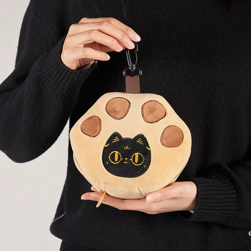 The British Museum Buster The Cat Eye Masks-2