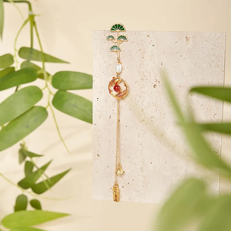 The British Museum Gold Plated Copper Brooches Unisex-3