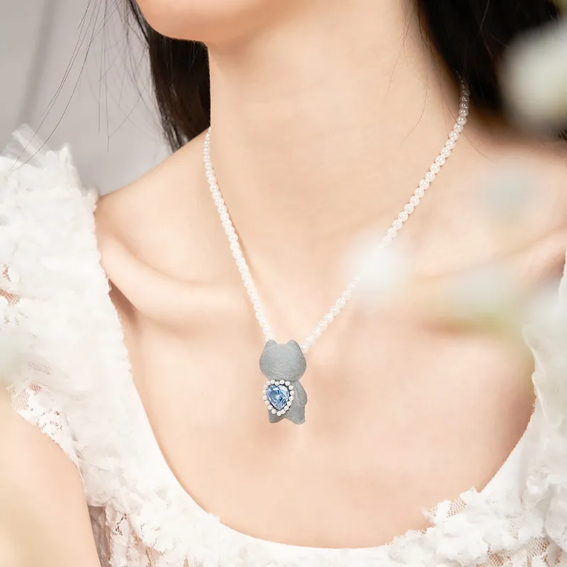 The British Museum Pearl Necklaces Women's-9