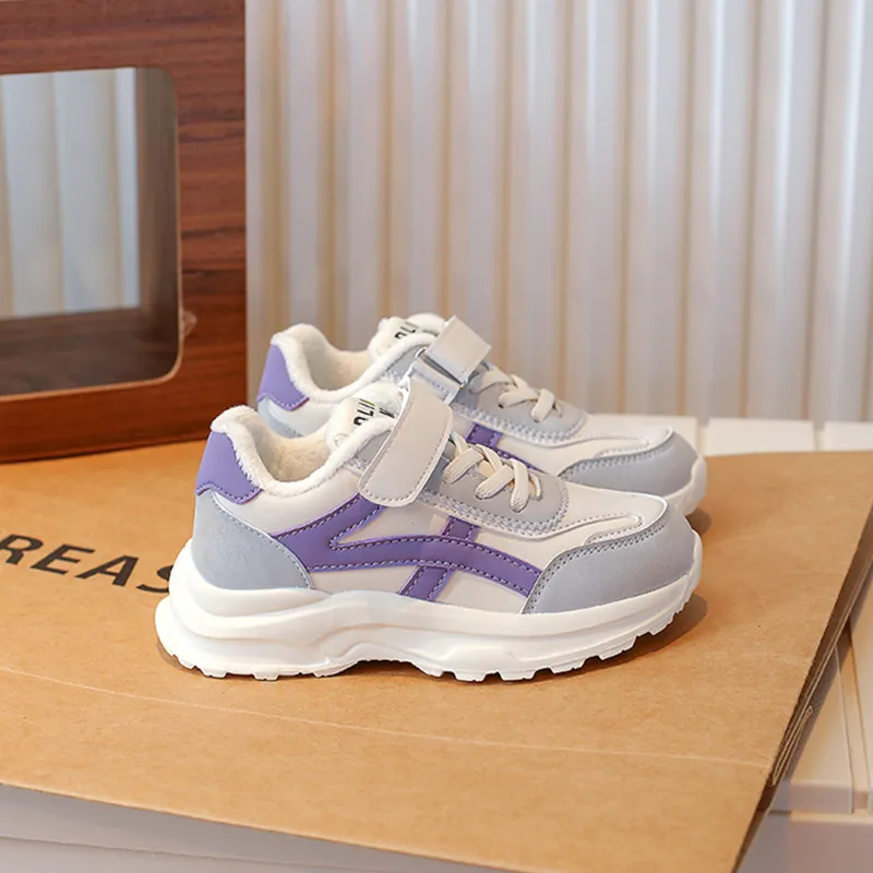 ROBINHOOD Lightweight Travel Soft Touch Leather Upper Fleece-Lined Sports Soft Sole Low-Top Kids' Running Shoes Kids'-1