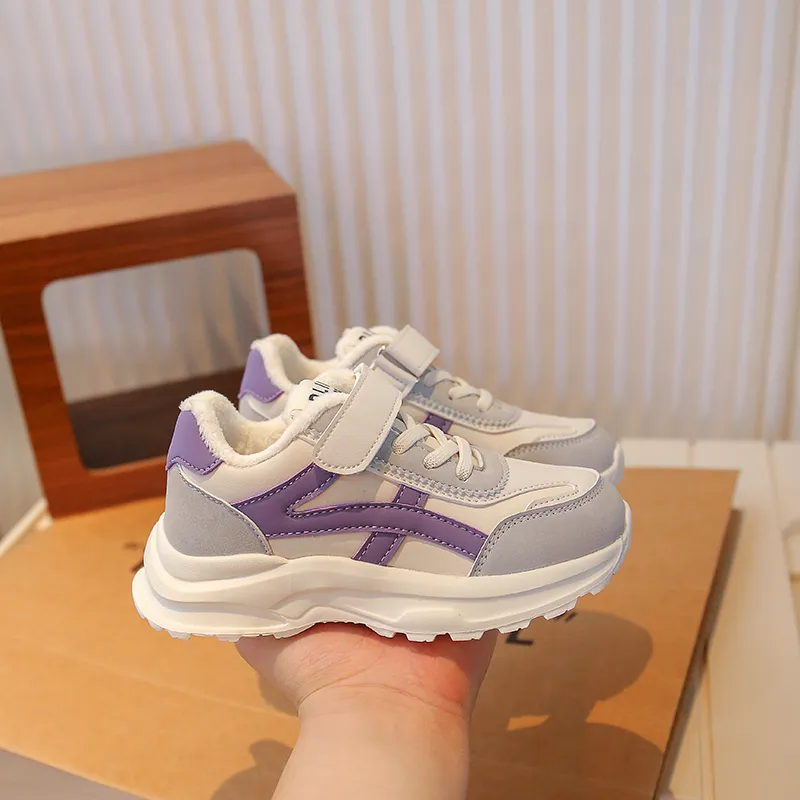 ROBINHOOD Lightweight Travel Soft Touch Leather Upper Fleece-Lined Sports Soft Sole Low-Top Kids' Running Shoes Kids'-3