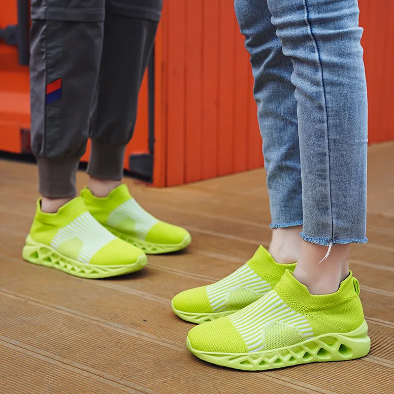 Green Feet Abrasion Resistant Cushioning Mid Top Casual Shoes Unisex-3