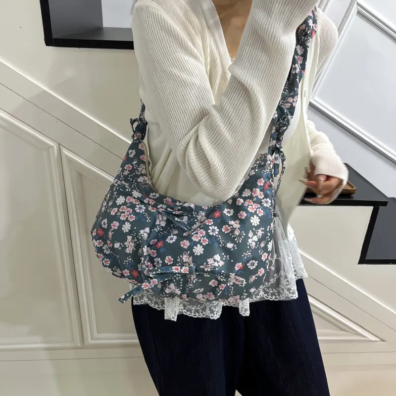 PULUWIRR Nylon Shoulder Bag Women's Multicolor-38