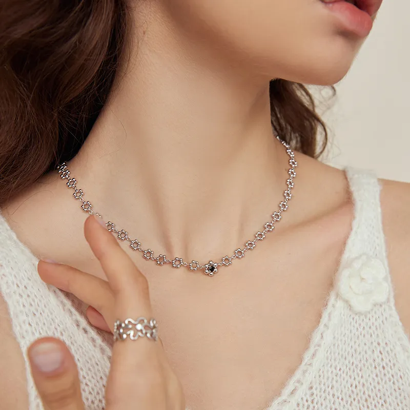 Arsis Necklaces Women's Silver-2