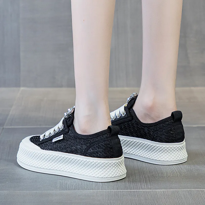 A Fairy Tale Of A Pair Of Shoes Anti Slip Wear Resistant Low Top Skateboard Shoes Women's-8