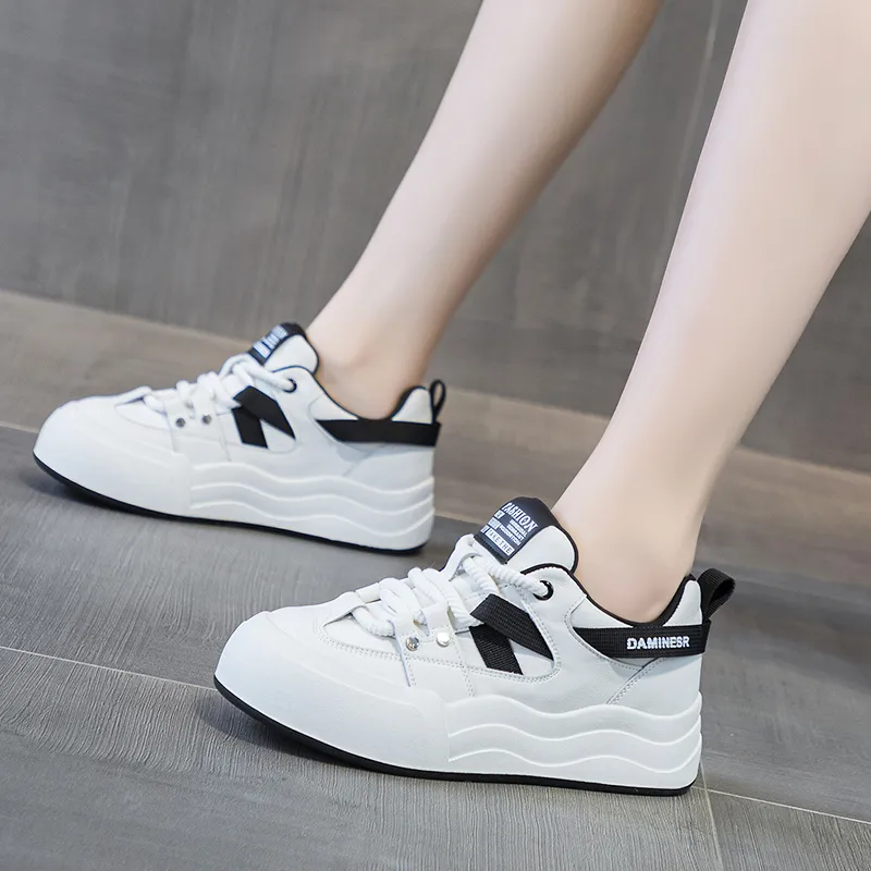 A Fairy Tale Of A Pair Of Shoes Anti Slip Wear Resistant Low Top Skateboard Shoes Women's-14